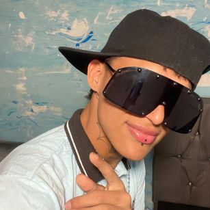 Model - ELIAM LIAN AND BRANDON dirty