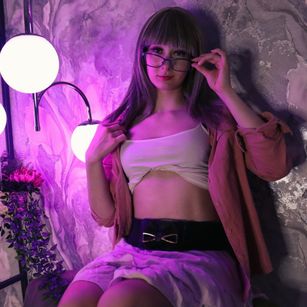 Model - Alana stockings