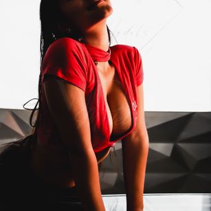 Model - camill_olsen dildo