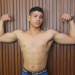 Model - AnaJesus young