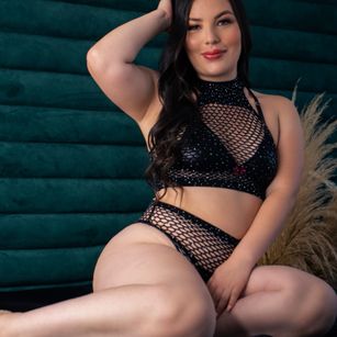 Model - Sofie Larsen joi