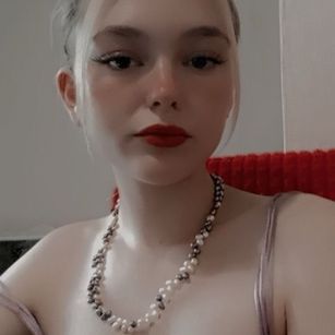 Model - LucyGoldi cei