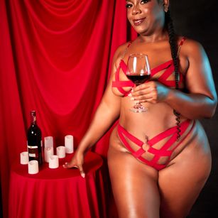 Model - AshanttyGatte bigass