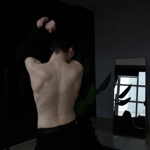 Model - AmondCor Ebony