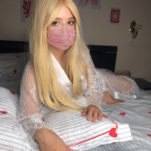 Model - Girl_in_Mask sph