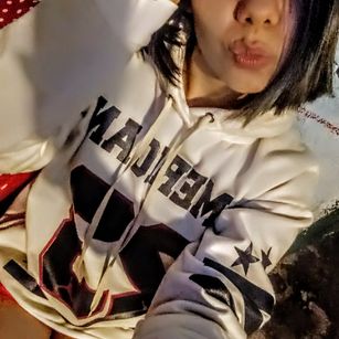 Model - nathy evans latina