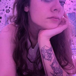 Model - Felise_Jones pantyhose