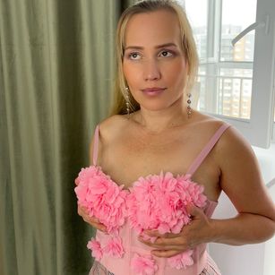 Model - AvaVill dirtytalk