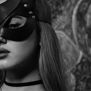 Model - DangerBella skinny