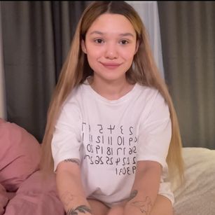 Model - Mary Kitty teen