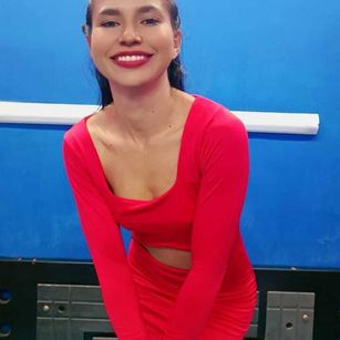 Model - Jazmin skinny