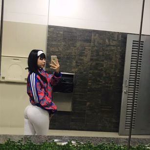 Model - Shirley dulce