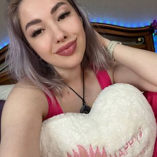 Model - TiffanyCrystal legs