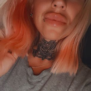 Model - Hallieh23 PAWG