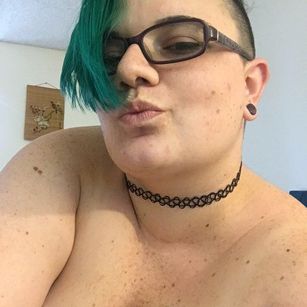 Model - Violet Smoak BBW