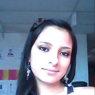 Model - juliana gomez oil