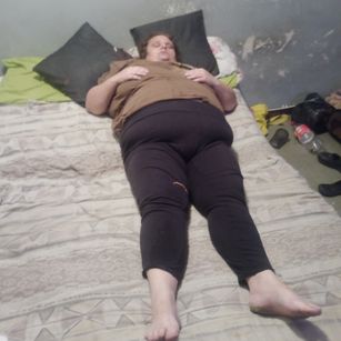 Model - Stacy bellyfetish