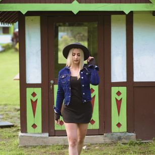 Model - scarlett_queen joi