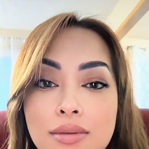 Model - MsDanihot bigass