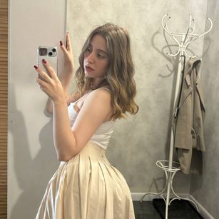 Model - Amanda White bigass