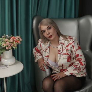 Model - MeAmandaX feet