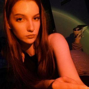 Model - athryn pantyhose