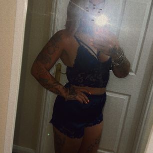 Model - Hallieh23 gfe