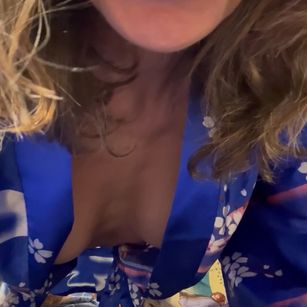 Model - sensualidad_ fastresponse