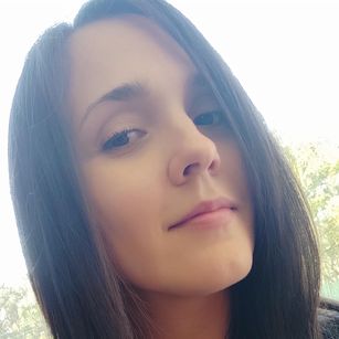 Model - ChloeSweety pretty