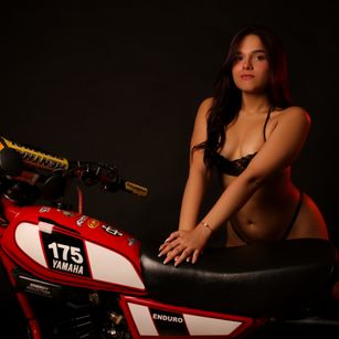 Model - Nia Noretti natural