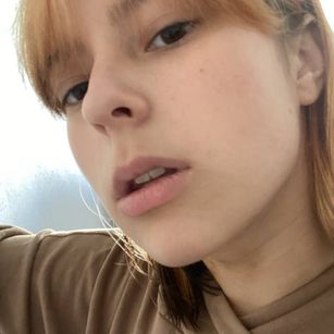 Model - Tinay blowjob