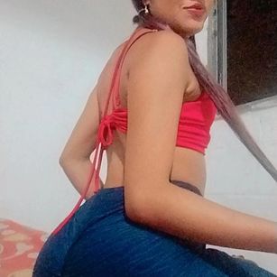 Model - Jovana baile