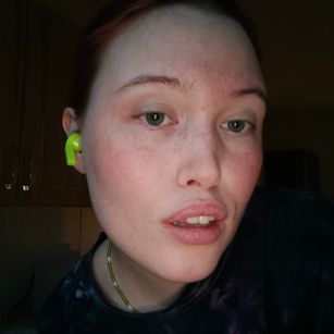 Model - prettyandshy bigboobs