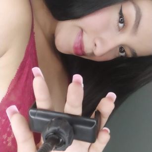 Model - daniela_cardona petite