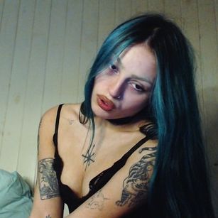 Model - Diavla tattoo