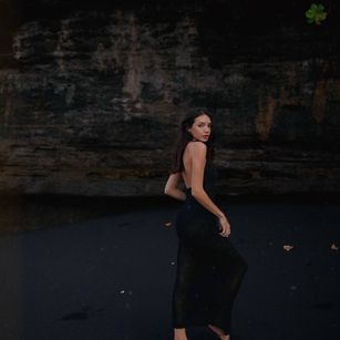 Model - elisonni young