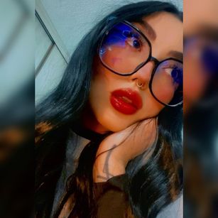 Model - Claiborne_Morris squirt