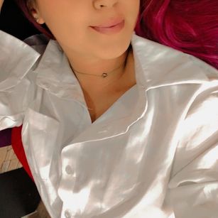 Model - kiim_katta1 smoke