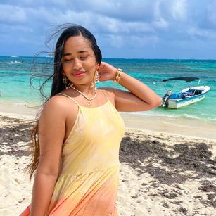 Model - PrettyRose26 colombian