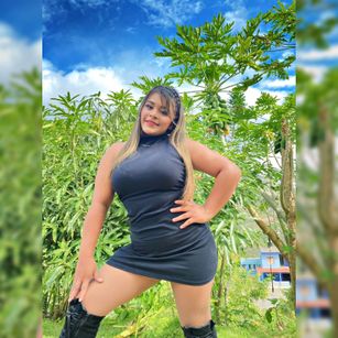 Model - MargarithaLove friendly