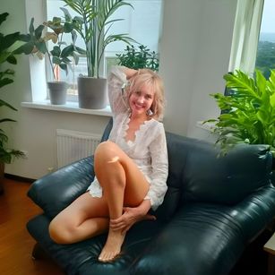 Model - KelliRaid love