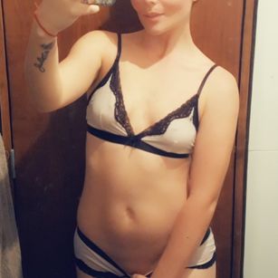 Model - Elisha Perry Amateur