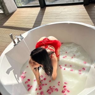 Model - Maria_M tits