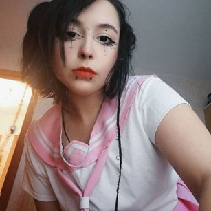 Model - Ruth natural