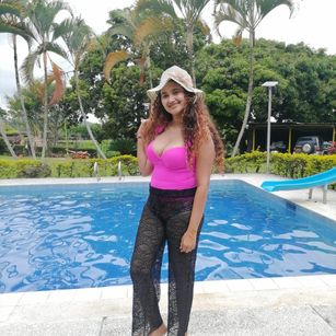 Model - petite_schoolgirl heels