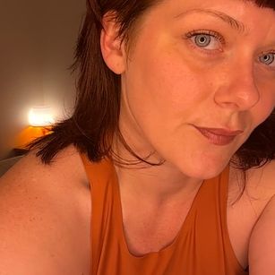 Model - Madame Velma Heart curvy