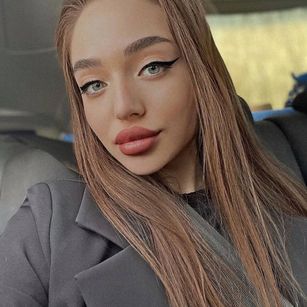 Model - CharleePax anal