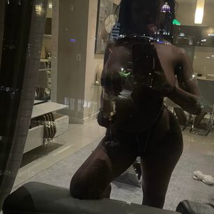 Model - GoddessCocaina mistress