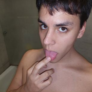 Model - Jeremy Twink