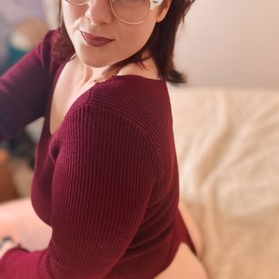 Model - Madame Velma Heart femdom